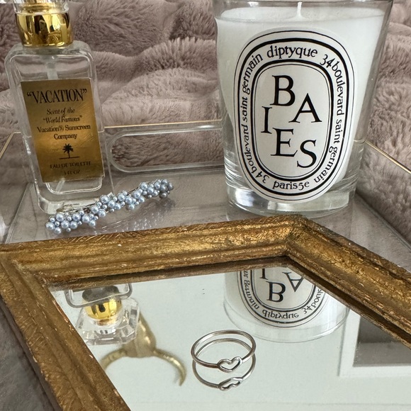 Dogeared tiny heart ring delicate stacking silver hammered - Picture 3 of 6